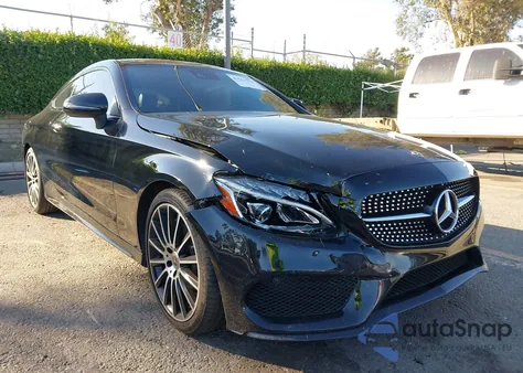 2018 Mercedes-Benz C 300 z USA, uszkodzony, nr VIN WDDWJ4JB0JF750372
